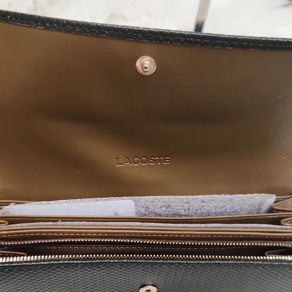 💚▪️Lacoste▪️ Women's Green Chantaco Continental Split Cow Leather Wallet